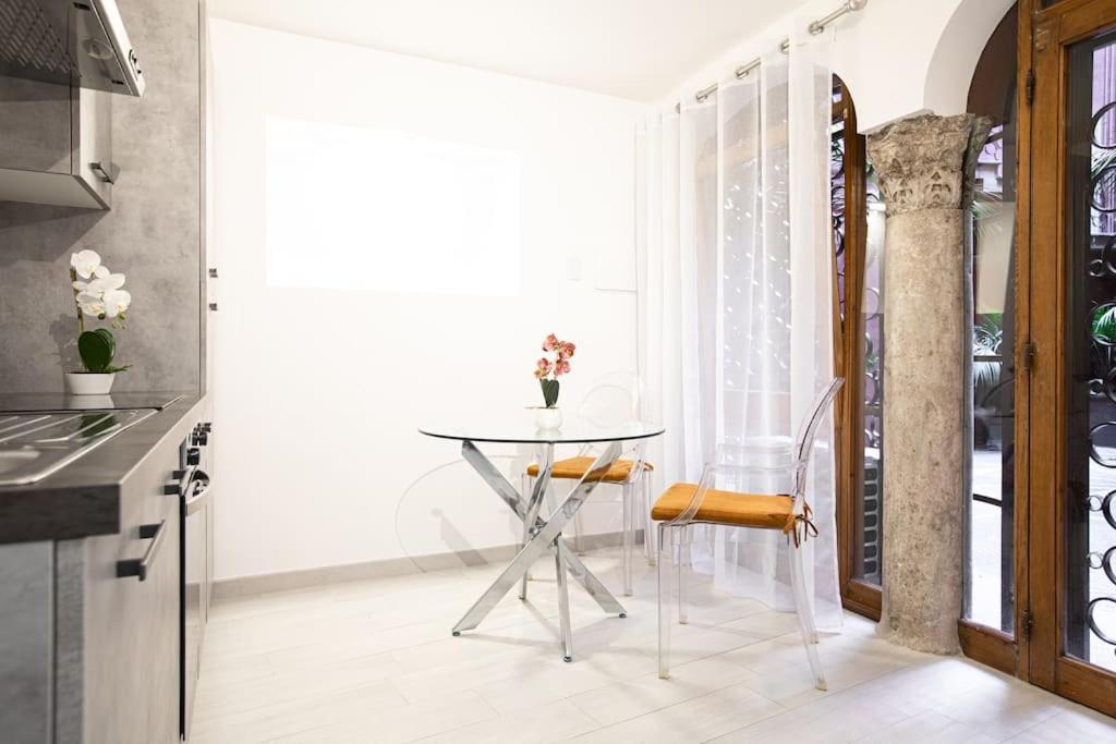 Memorable Jacuzzi Suite Navona - Top Collection Rome Exterior photo