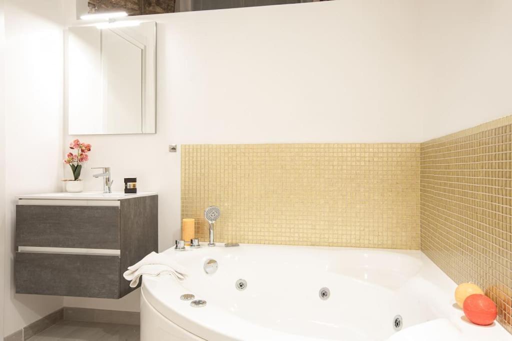 Memorable Jacuzzi Suite Navona - Top Collection Rome Exterior photo